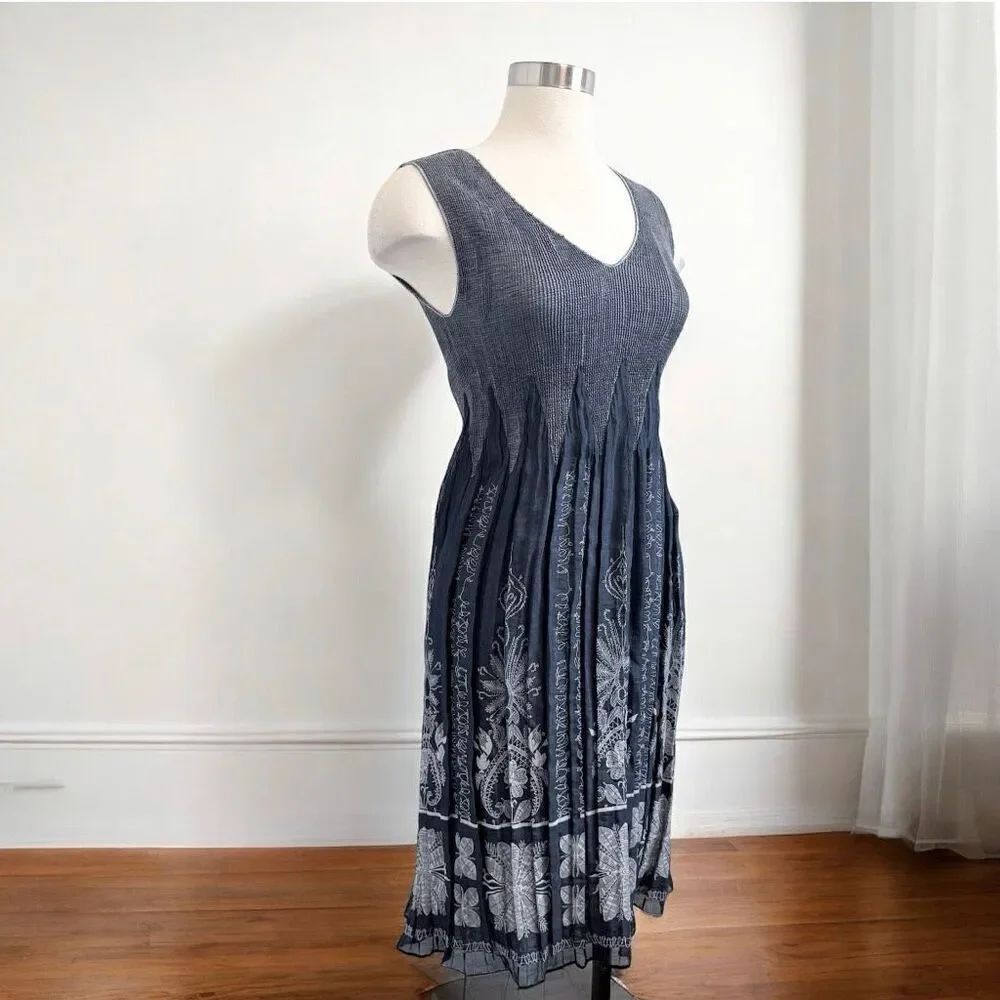 Max Studio Y2K Blue Gray Ruffle Embroidered Dress Small Bustle Smocked